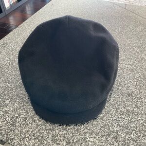 Newsboy cap (Saks Fifth Avenue brand)